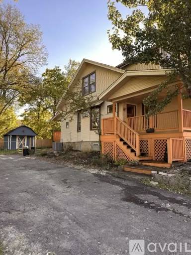 Main picture of 4245 Oakwood Ave