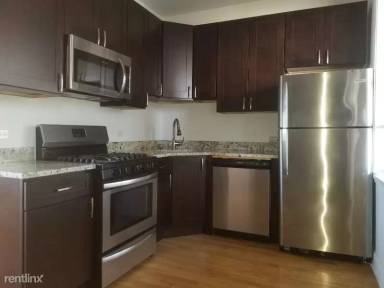 Main picture of 2142 W Berteau Ave