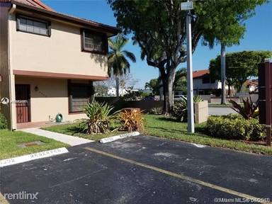 Main picture of 5902 SW 133rd Pl