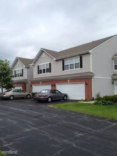 Main picture of 1306 W Black Wolf Rd