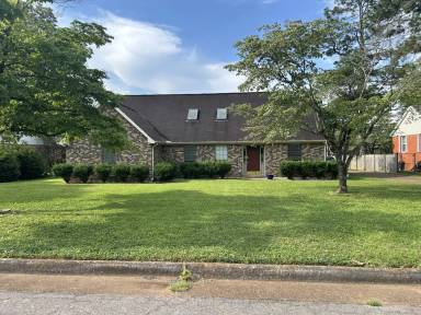 Main picture of 261 McGough Blvd