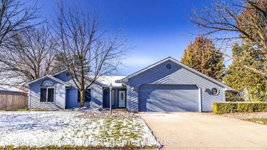 Main picture of 10307 Keen Pl