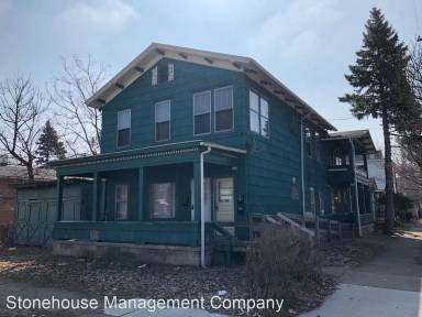 Main picture of 501 E 7th St