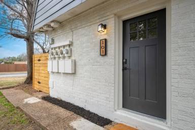 Main picture of 4908 West Gate Blvd