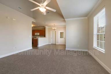 Main picture of Courtney Place