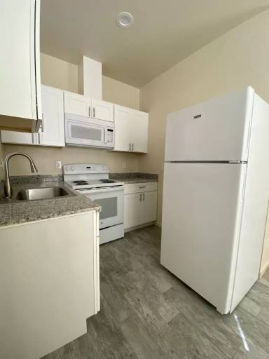 Main picture of 4666 Fleming Way