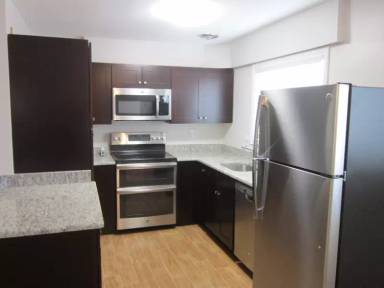 Main picture of 523 W Miner St