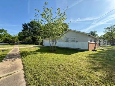 Main picture of 3200 Meador Rd