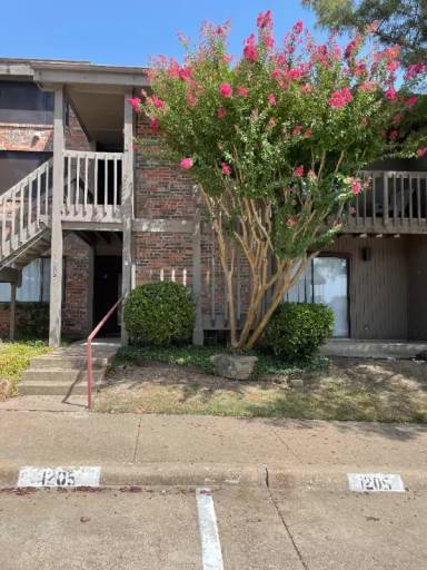 Main picture of 1205 Signal Ridge Pl