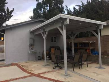 Main picture of 21719 Mulholland Dr
