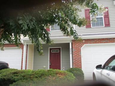 Main picture of 228 Blue Robin Way