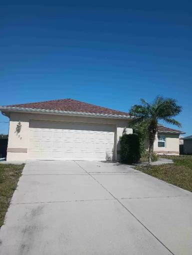 Main picture of 2228 Clovelon St