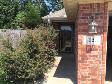 Main picture of 32 S Woodsprings Dr