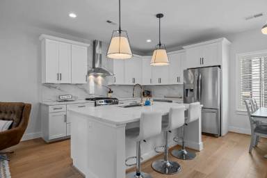 Main picture of 1709 Mimosa Ave