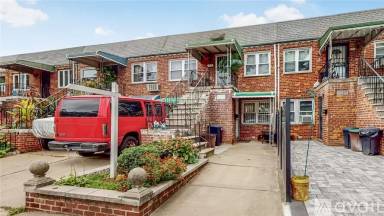 Main picture of 3014 72nd St