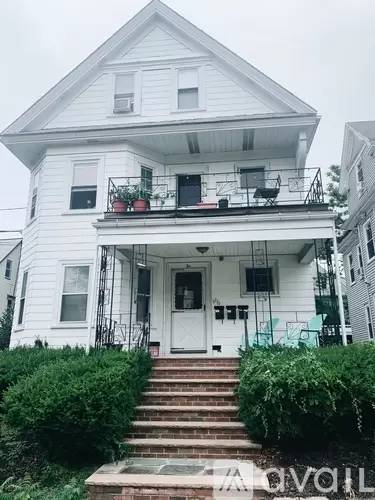 Main picture of 10 Lovell St