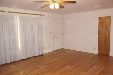 Main picture of 2433 Tamarac Dr