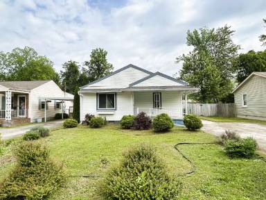 Main picture of 1411 Halsey Ave NE