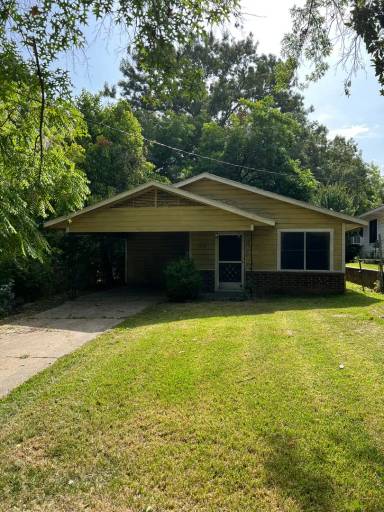 Main picture of 733 Dowling St