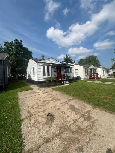 Main picture of 11067 Paige Ave
