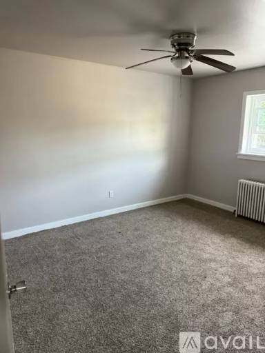 Main picture of 41 S Oak St