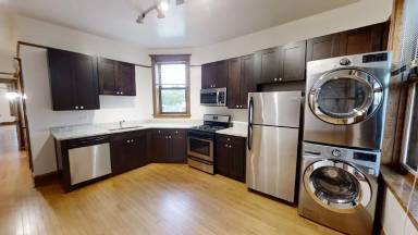 Main picture of 3720 N Wayne Ave