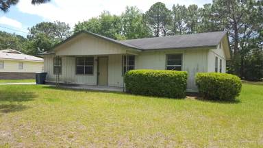 Main picture of 637 Fleming Rd