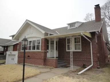 Main picture of 136 N 43rd St