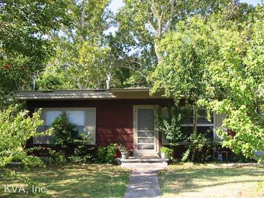 Main picture of 403 Kenniston Dr