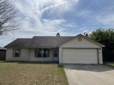 Main picture of 3818 Sawtooth Dr