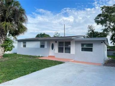 Main picture of 4392 SW 49th Ct