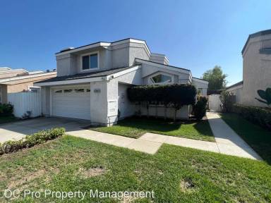 Main picture of 1028 W Trinity Ln