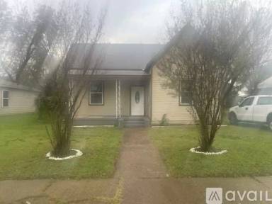 Main picture of 608 Turner St
