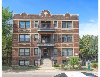 Main picture of 214 Oak Grove St