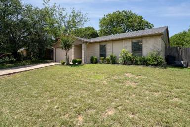 Main picture of 3724 Bridalwreath Dr