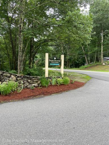 Main picture of 22 Olde Country Village Rd