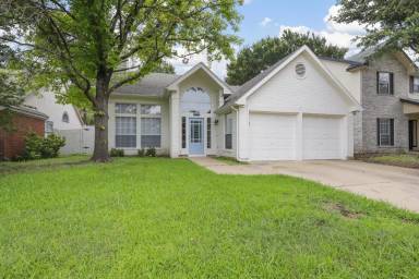 Main picture of 4709 Baytree Dr