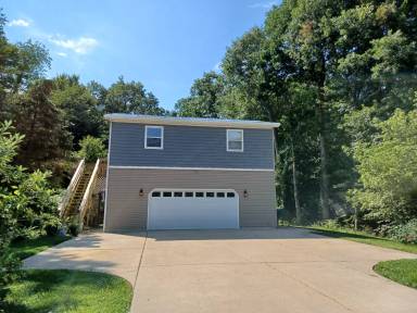 Main picture of 1589 Maine Ave