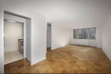 Main picture of Warren House Condominium