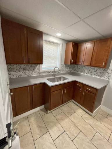 Main picture of 1810 Maple St