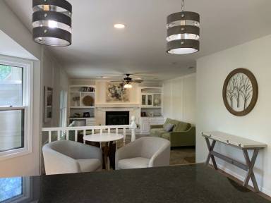 Main picture of 1467 E Orleans Dr