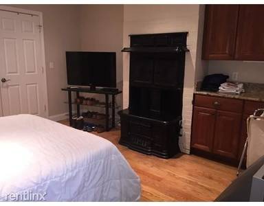 Main picture of 35 Fairfield St