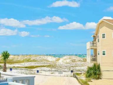 Main picture of 28 Gulf Breeze Ct