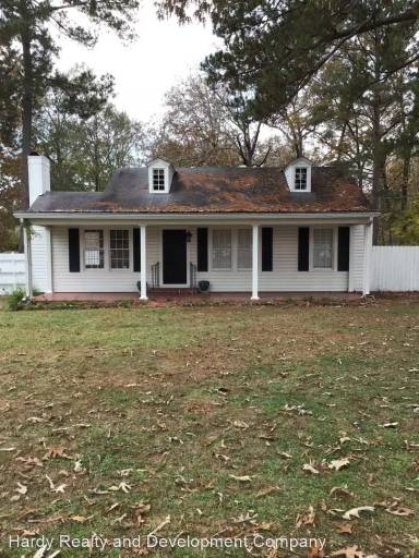 Main picture of 305 Leland Ave NW