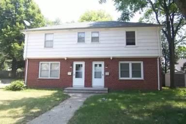 Main picture of 912 Grand Ave