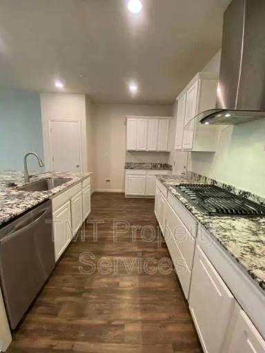 Main picture of 5471 Westhampton Way