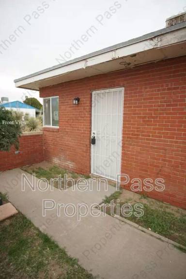 Main picture of 1421 Saint Johns Dr