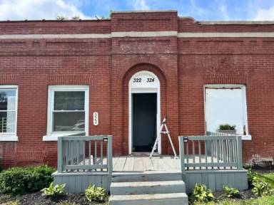 Main picture of 322 N Lamon Ave
