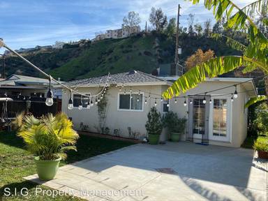 Main picture of 9437 Wentworth St