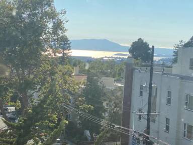 Main picture of 1700 Le Roy Ave